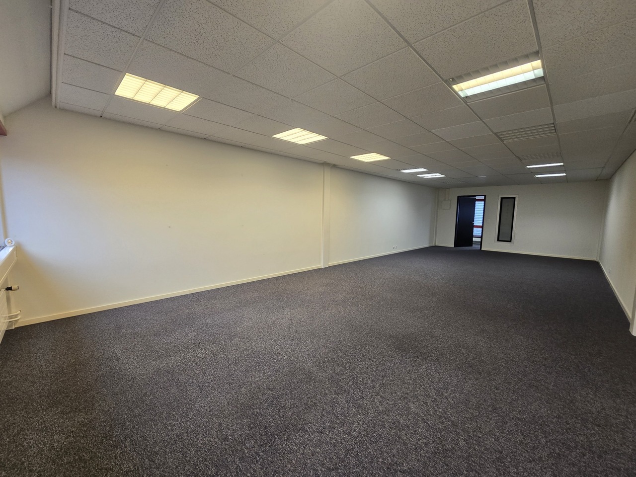 57m² Büro, Foto 4 von 6
