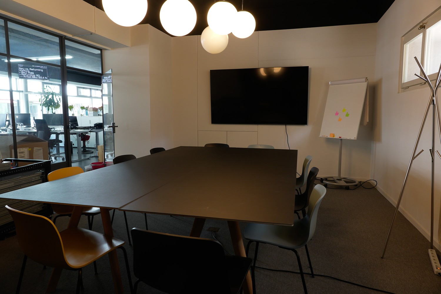 125m² office