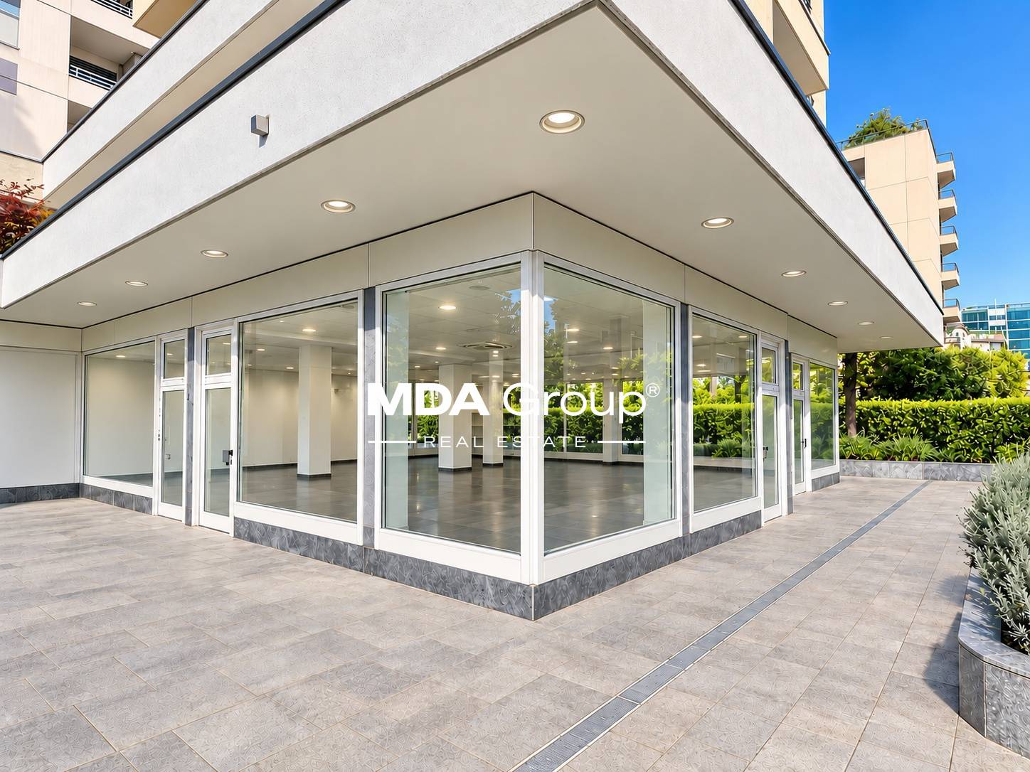 240m² shop, foto 10 di 10