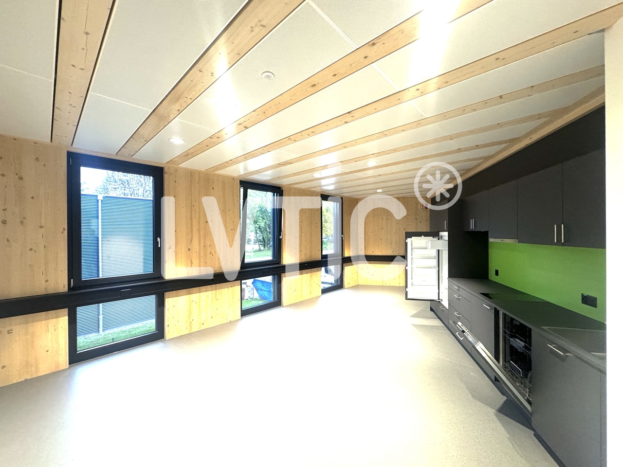 245m² Büro