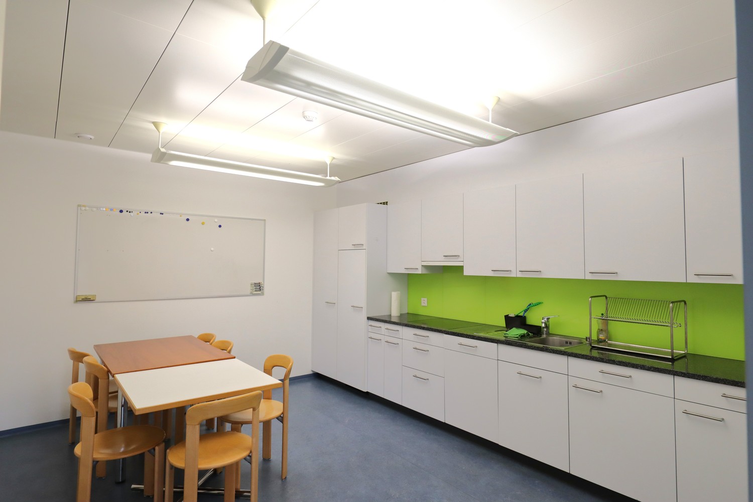226m² office