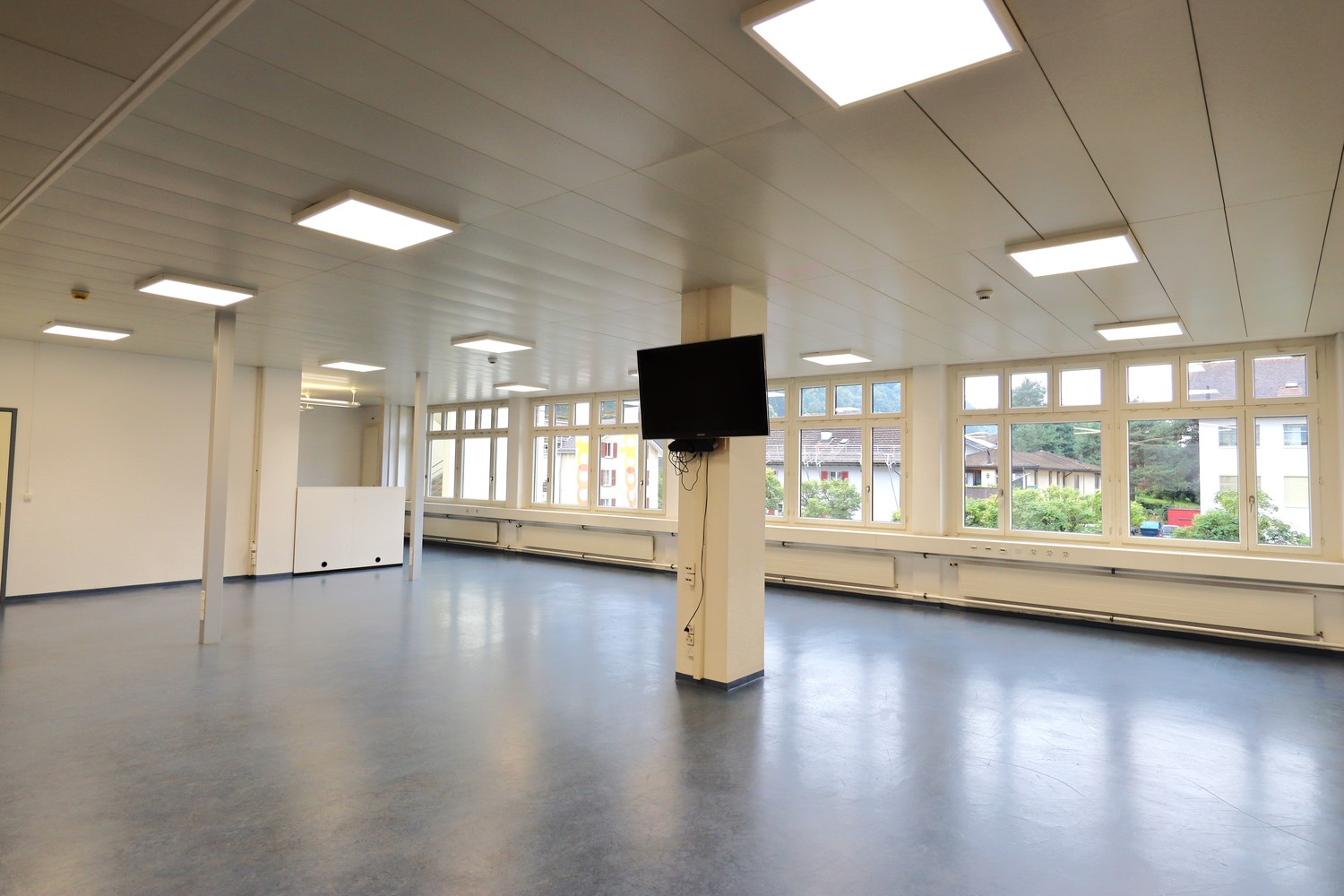 226m² office