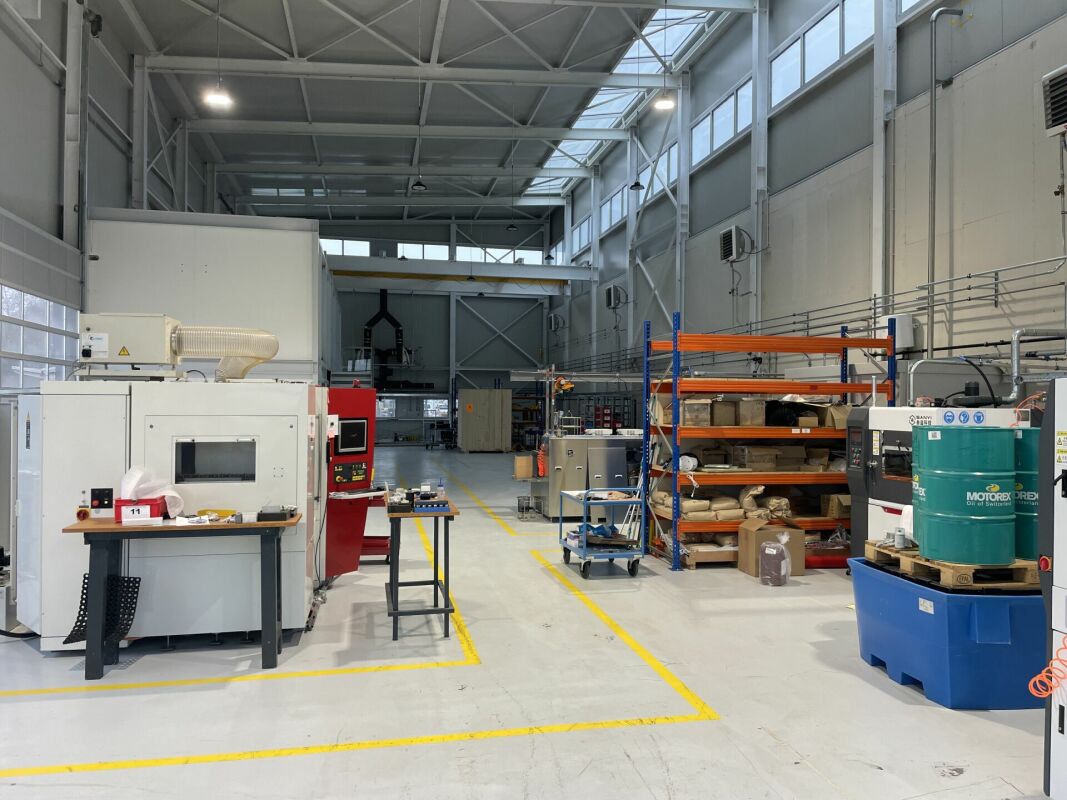 580m² Büro, Foto 3 von 6