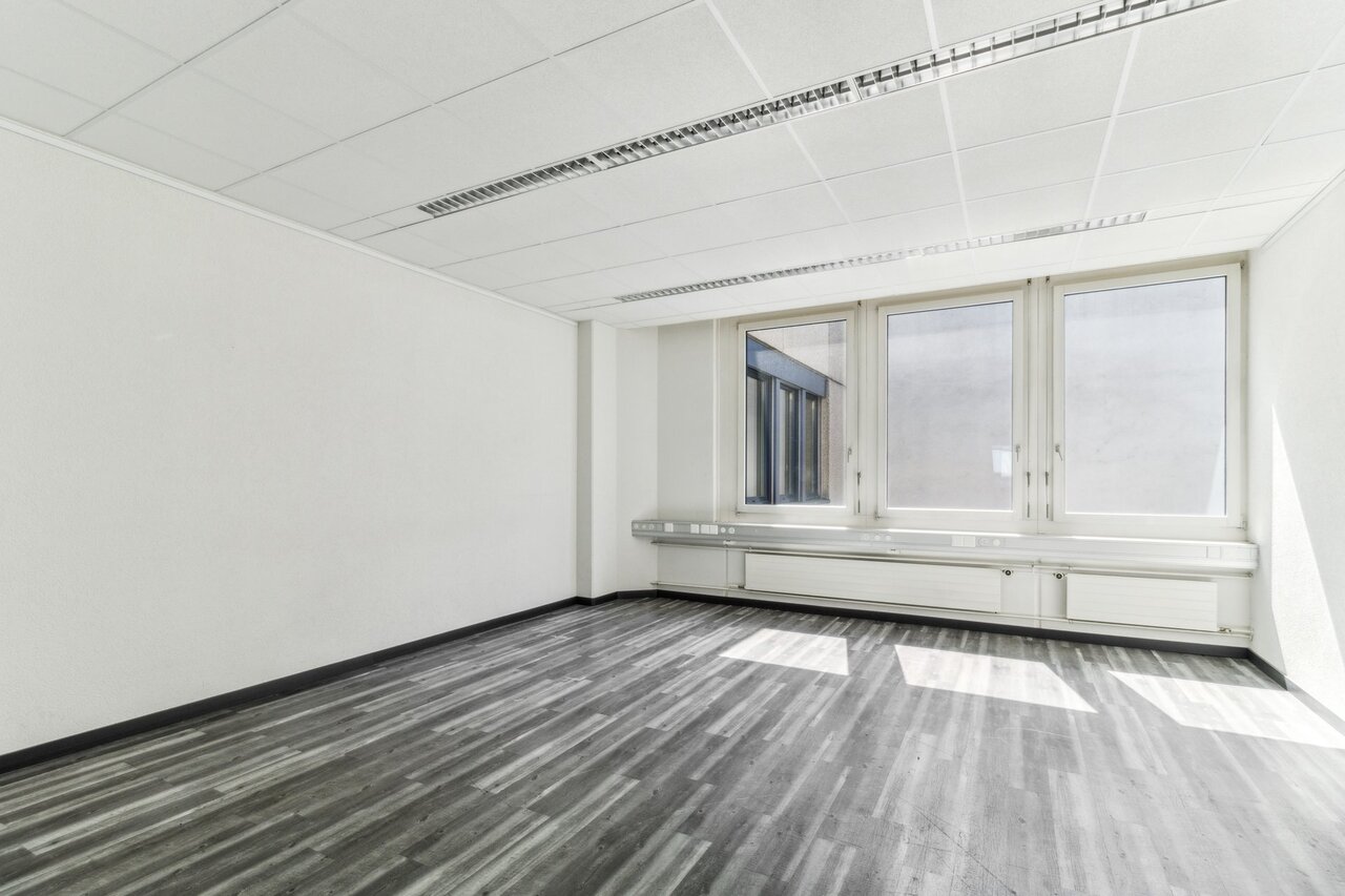 819m² office, Foto 8 von 10