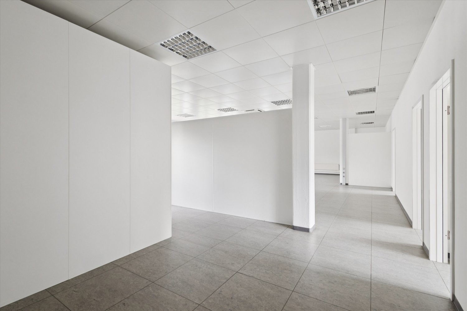 201m² Büro, Foto 7 von 10