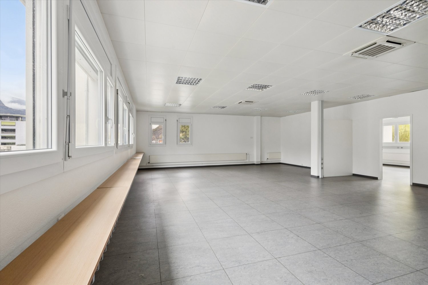 201m² Büro, Foto 6 von 10