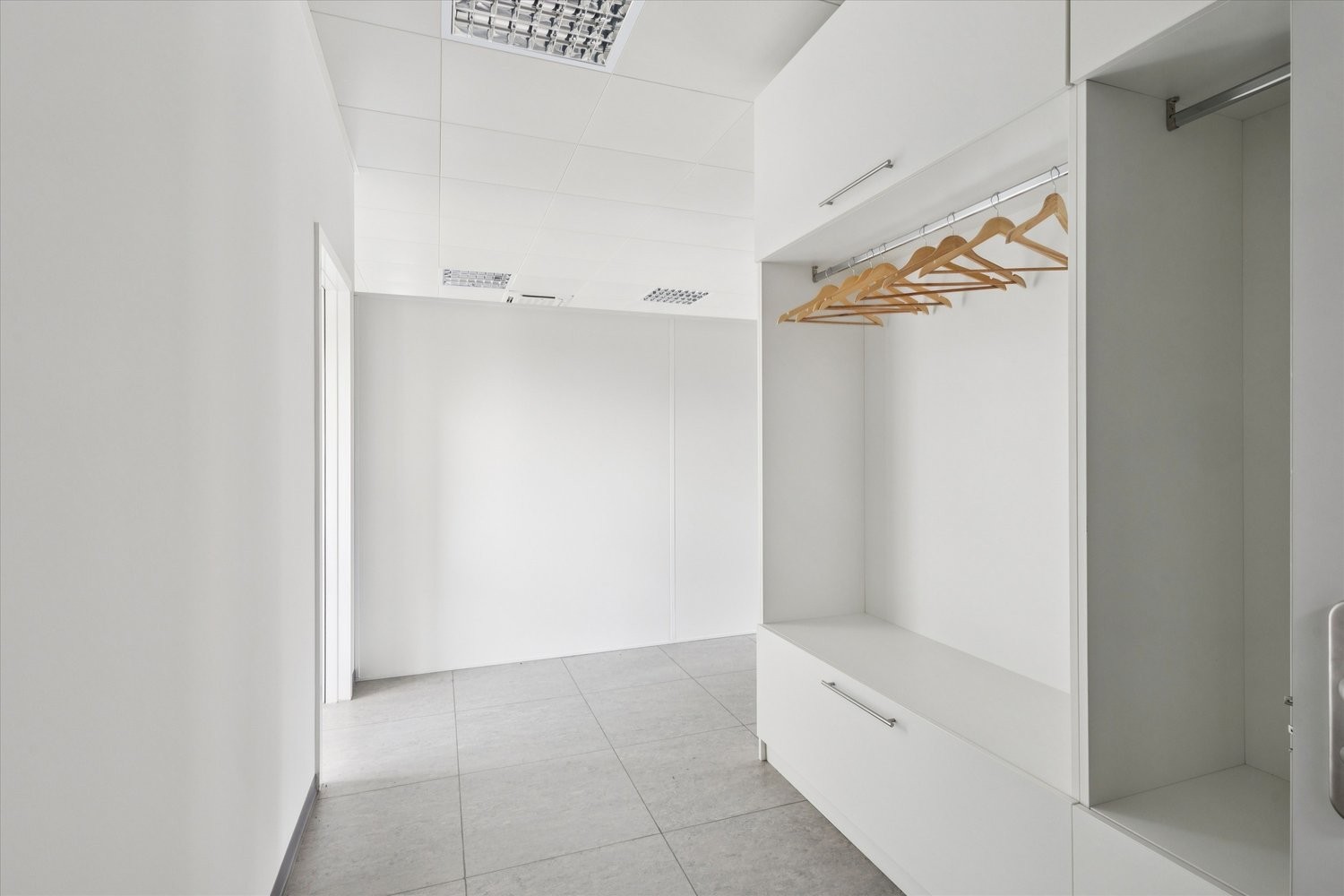 201m² Büro, Foto 4 von 10