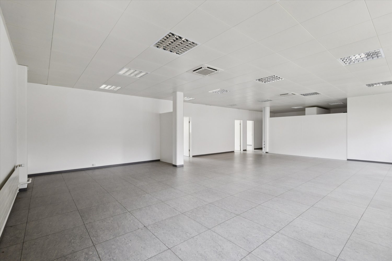 201m² Büro, Foto 5 von 10