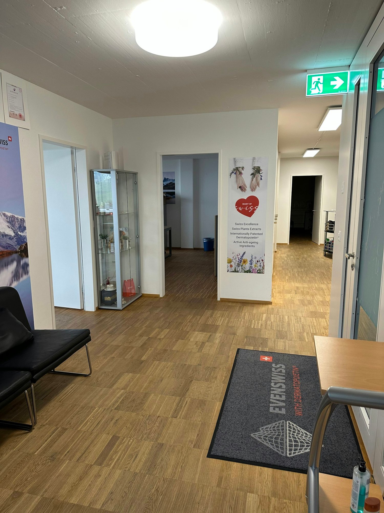 222m² office