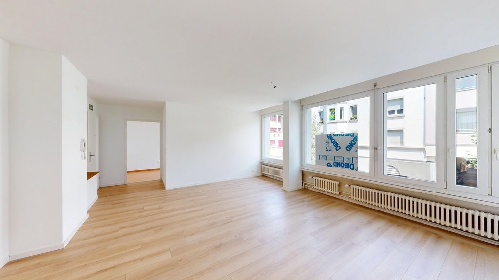 93m² commerciale