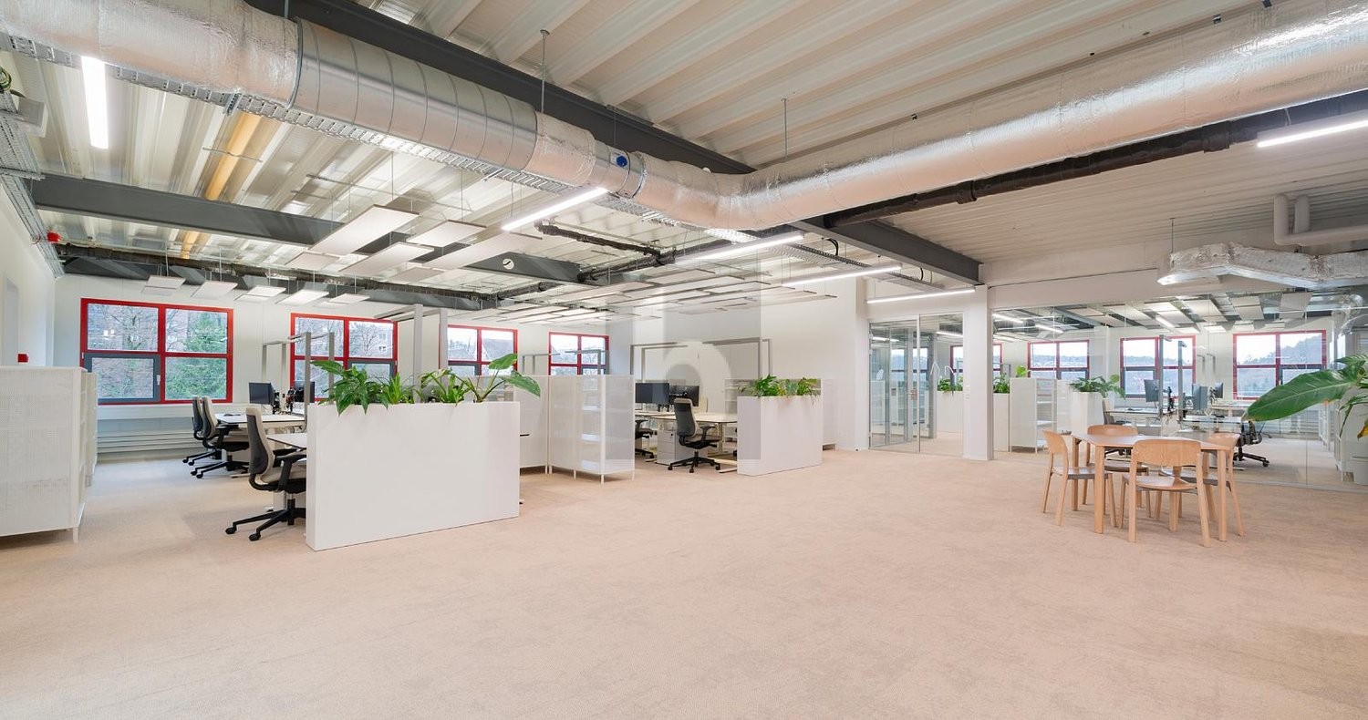 350m² ufficio, foto 1 di 4
