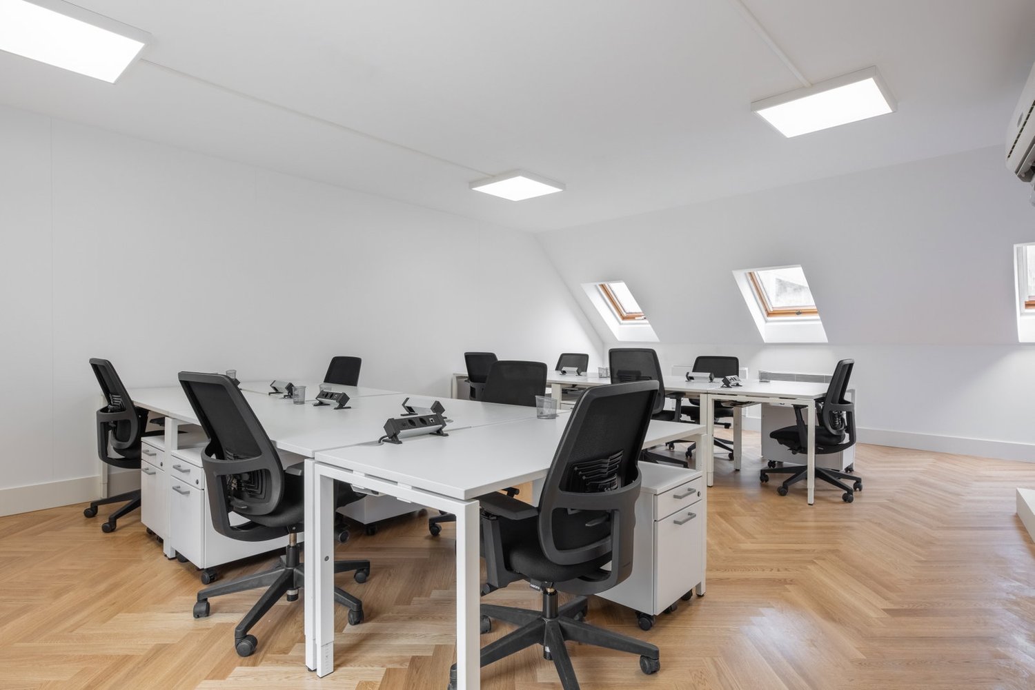 225m² Büro, Foto 9 von 10