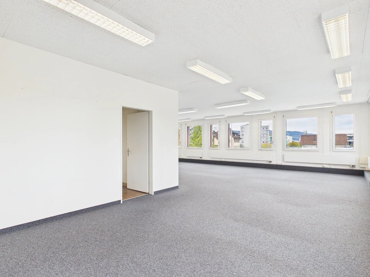 34m² commerciale, foto 5 di 10