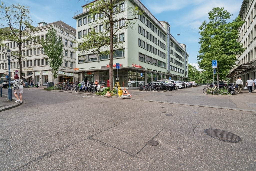 450m² office