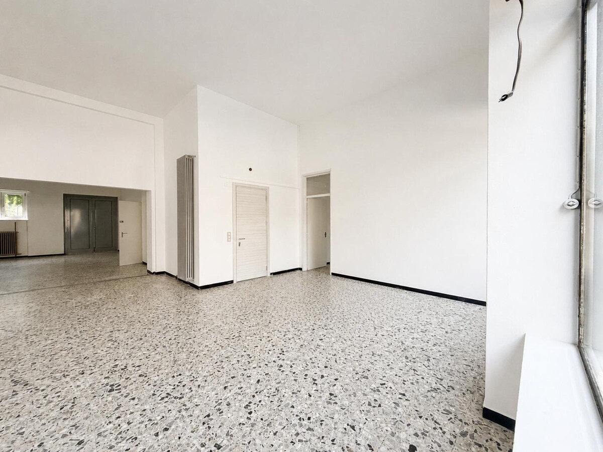 180m² Ladenlokal, Foto 4 von 10