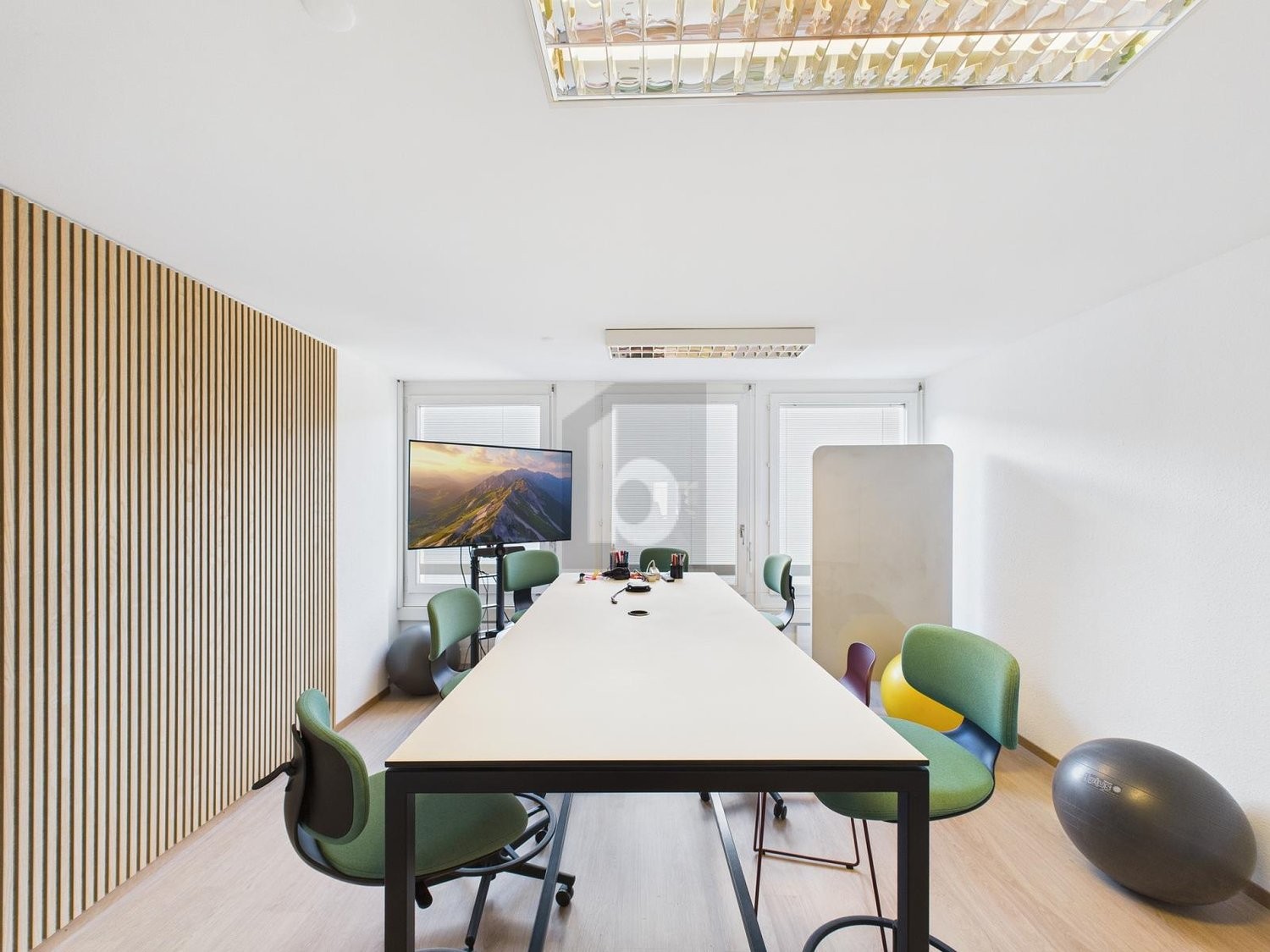 300m² Büro, Foto 4 von 4