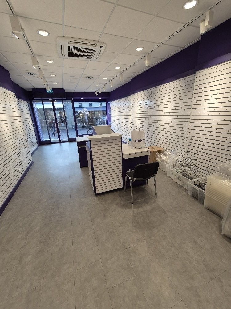 Negozio di 46m², foto 3 di 3