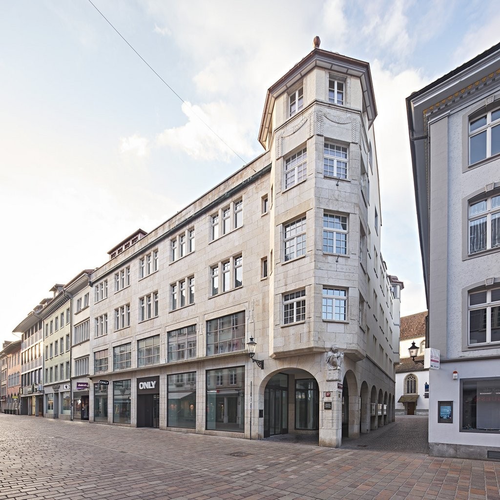 Negozio di 46m², foto 1 di 3