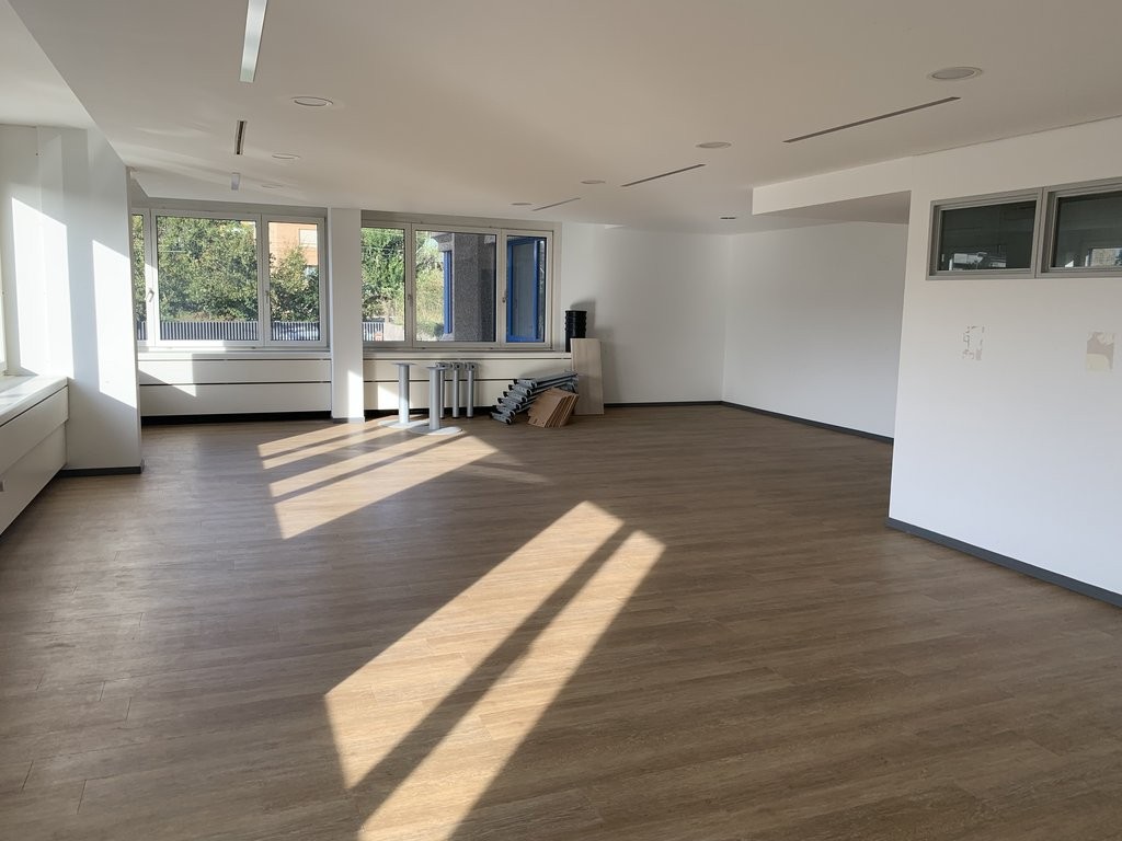 Bureau de 43m², photo 1 sur 7