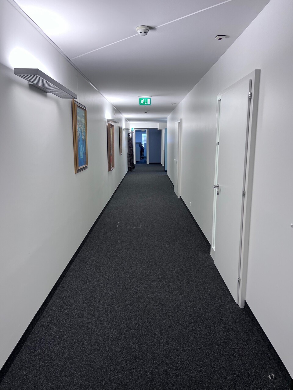 1410m² Büro, Foto 8 von 10
