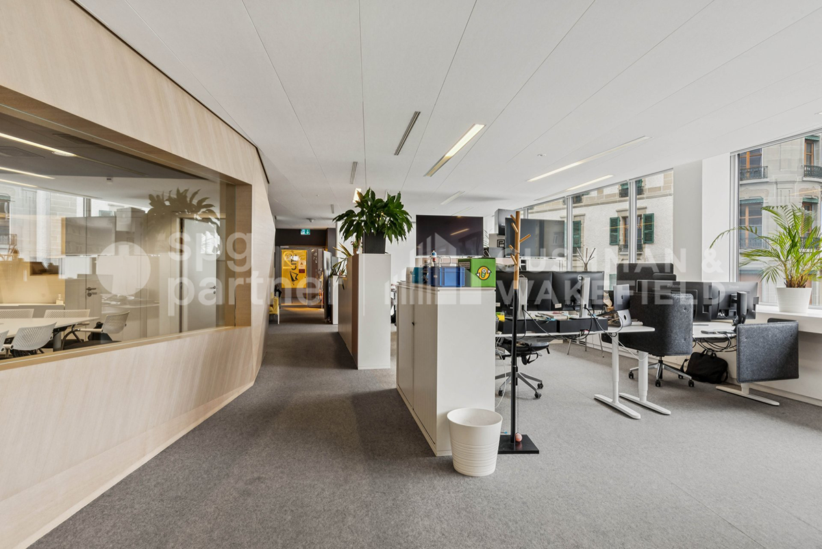 650m² Büro, Foto 2 von 10