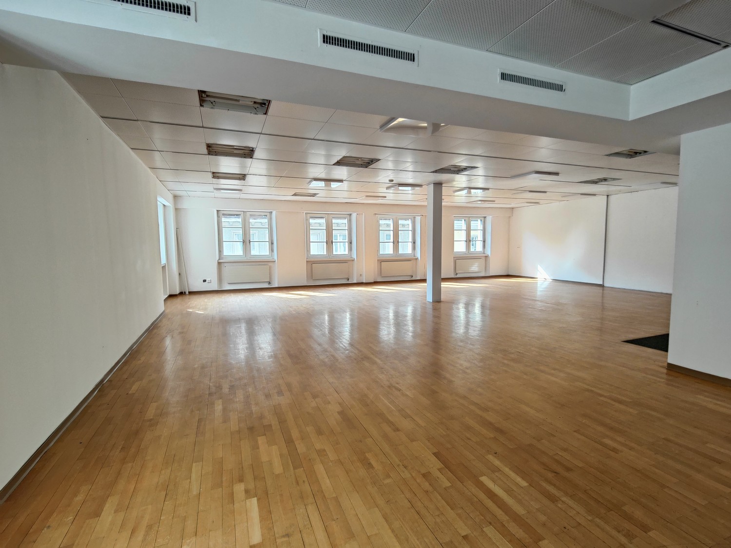 129m² office, Foto 2 von 9