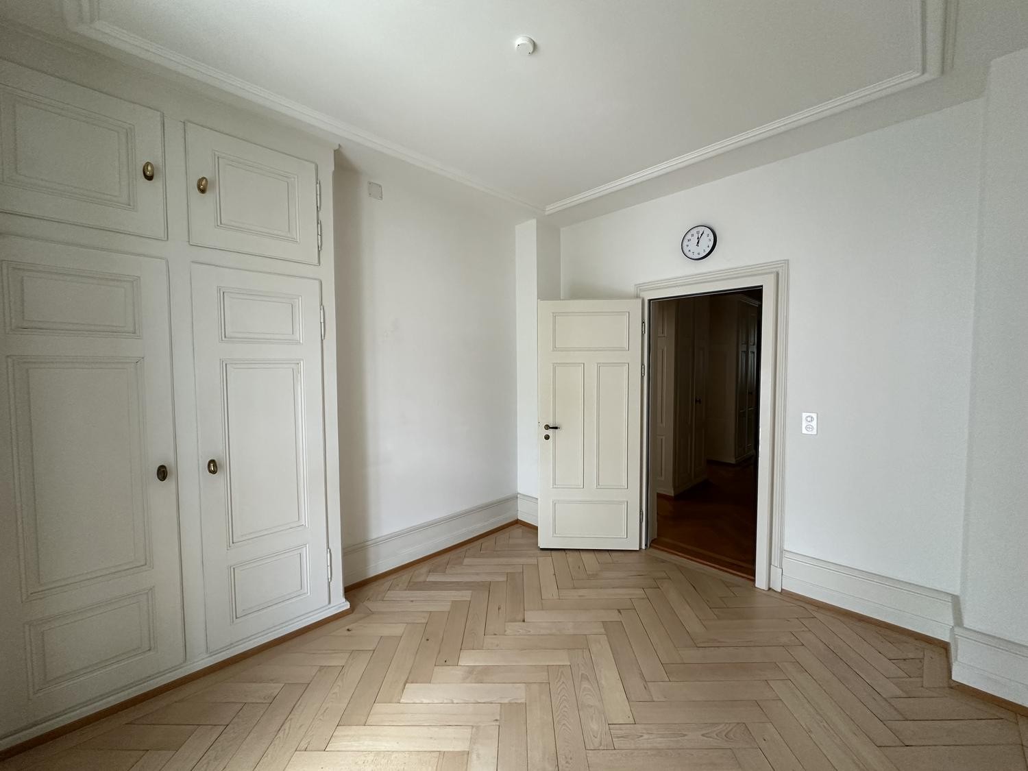 14m² office