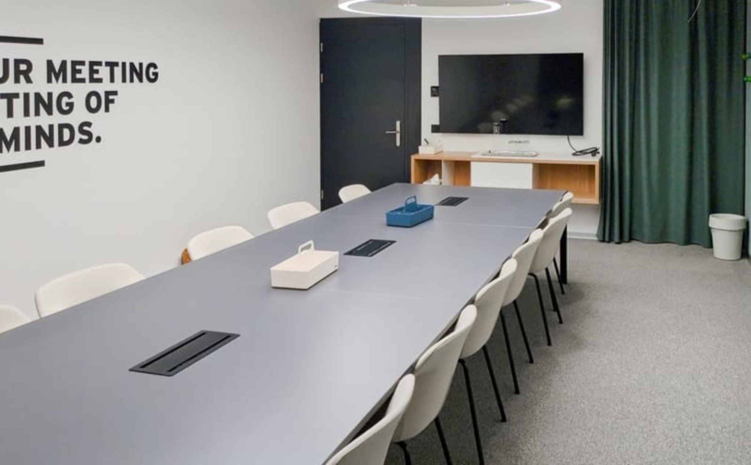 50m² office