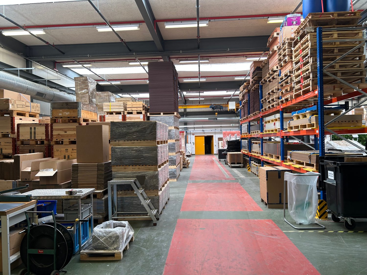 866m² industrial object