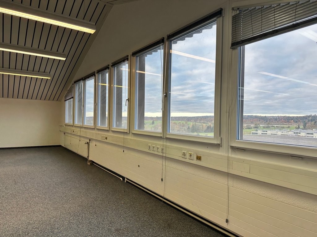 115m² office