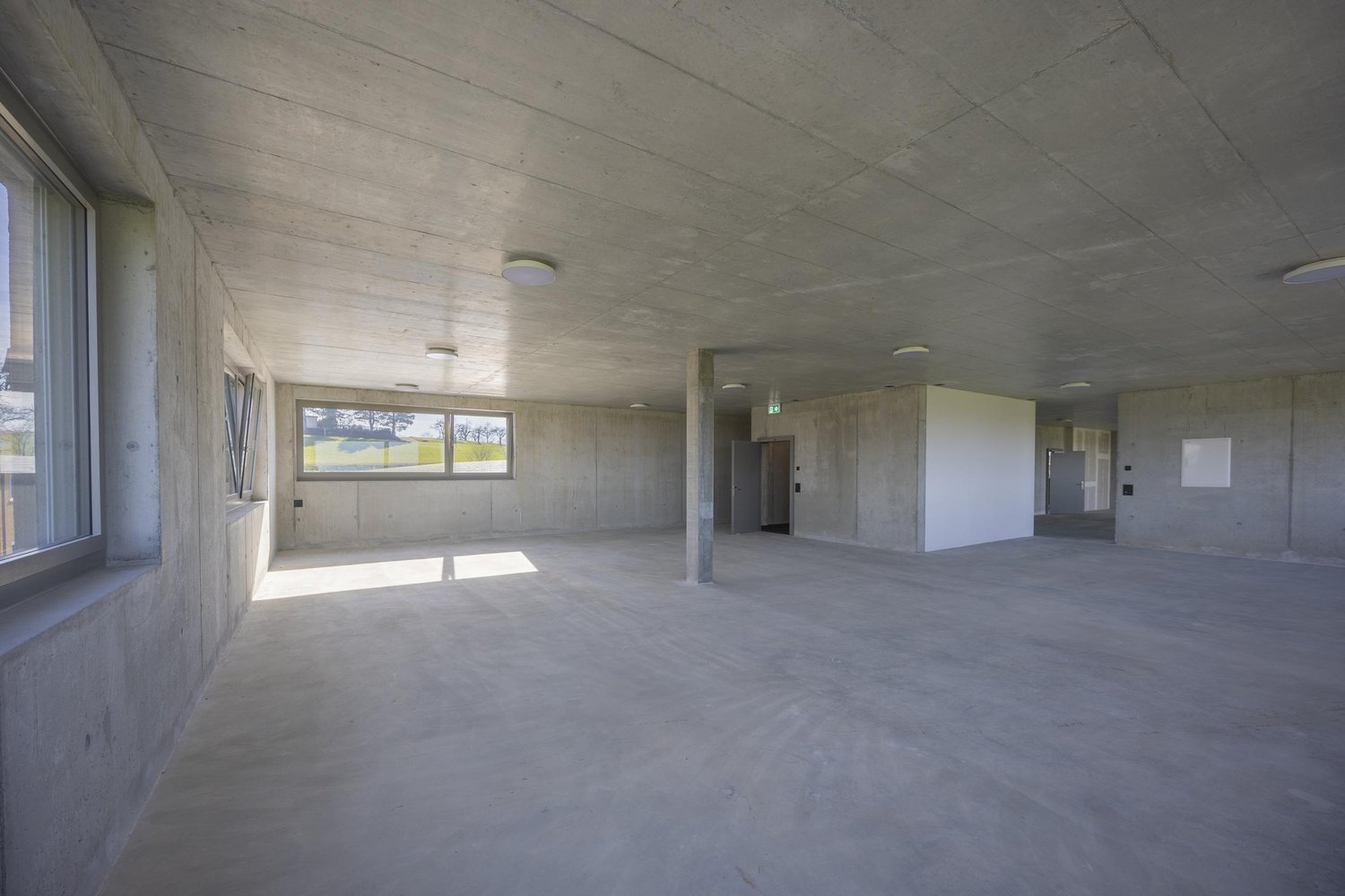 244m² office, Foto 4 von 9