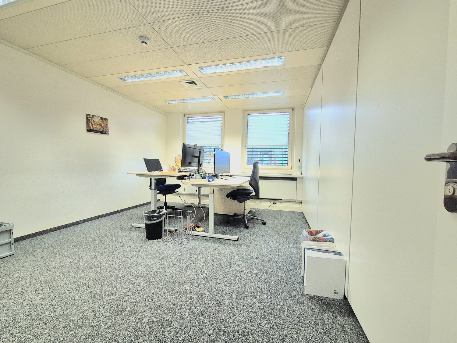 Ufficio di 211m², foto 3 di 7