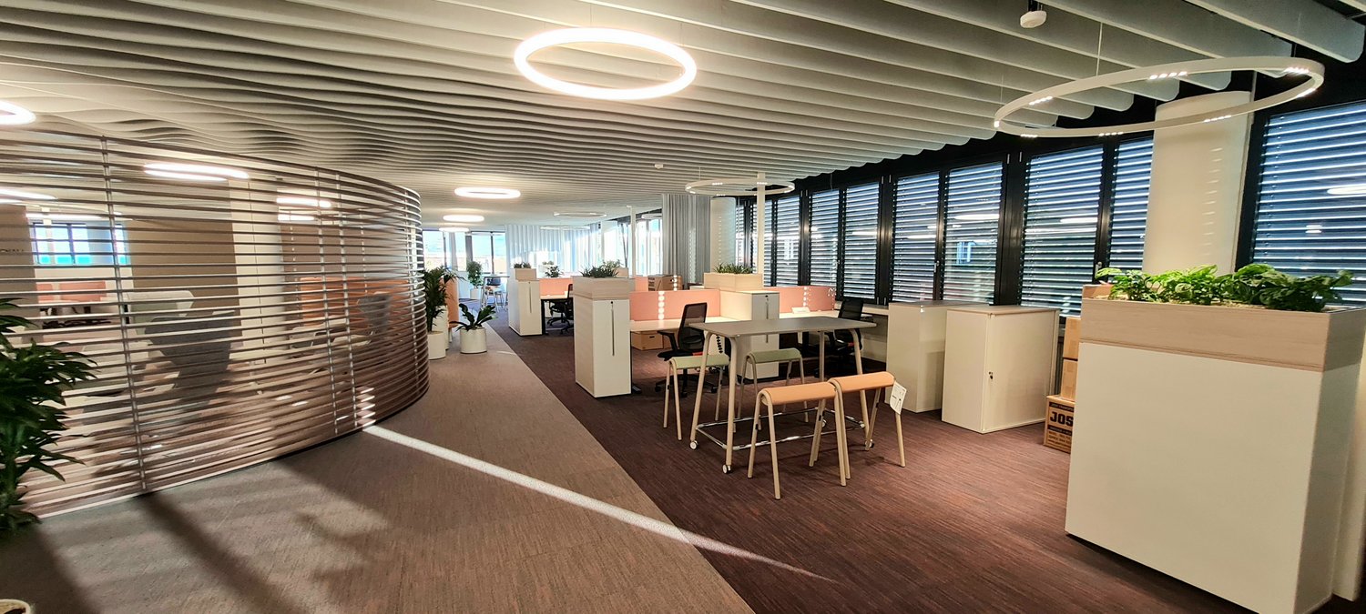 100m² commercial