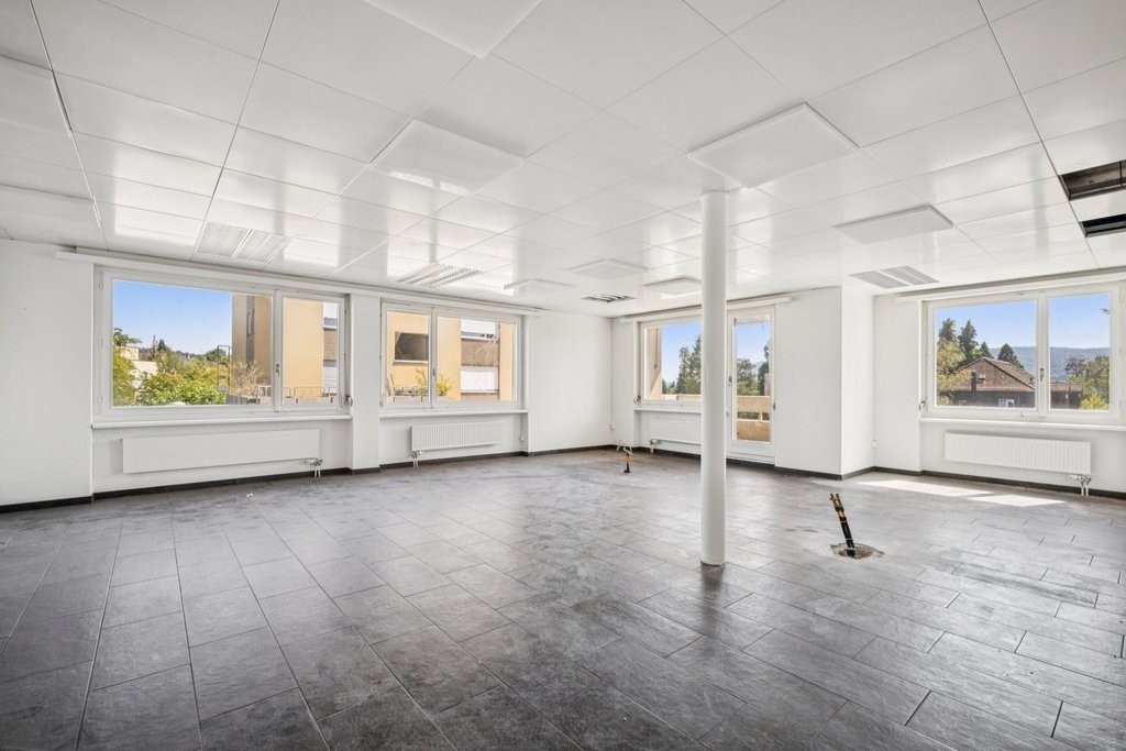 56m² office