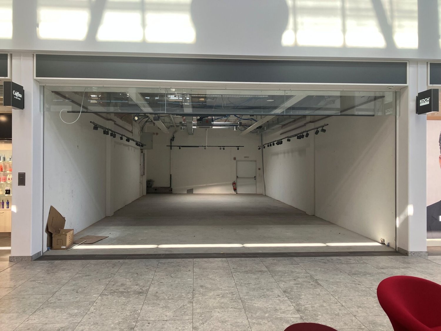 negozio di 103m²