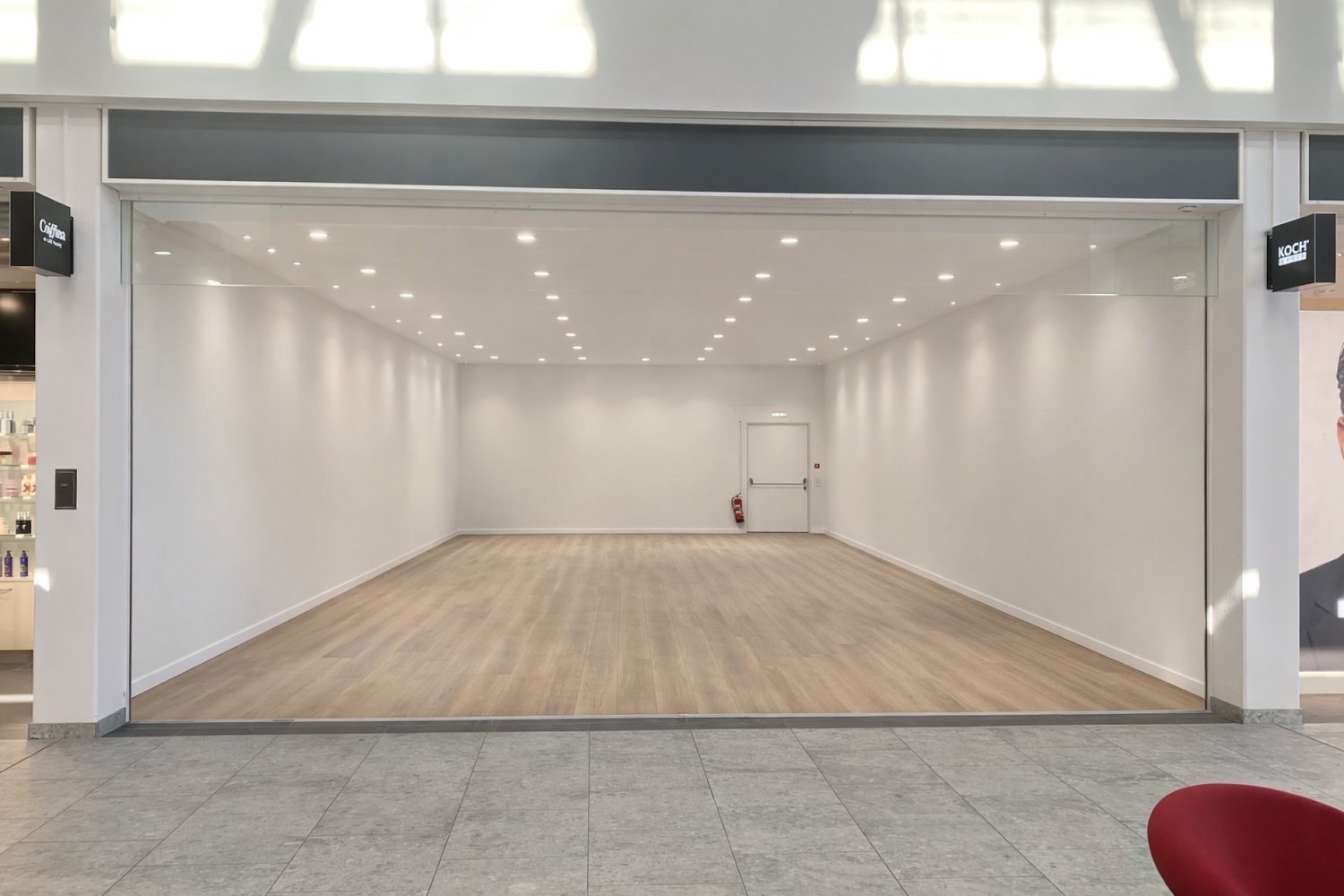 negozio di 103m²
