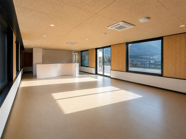 Office, foto 2 di 10