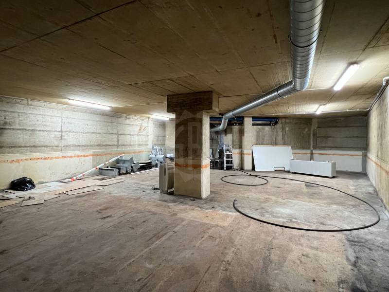 37m² storage room, photo 1 of 6