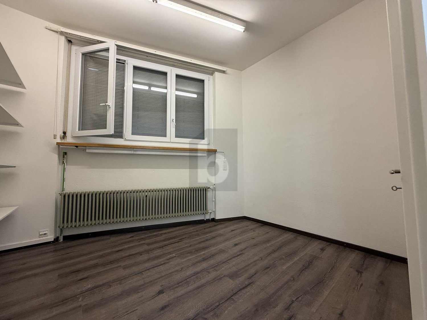 Magasin de 293m²