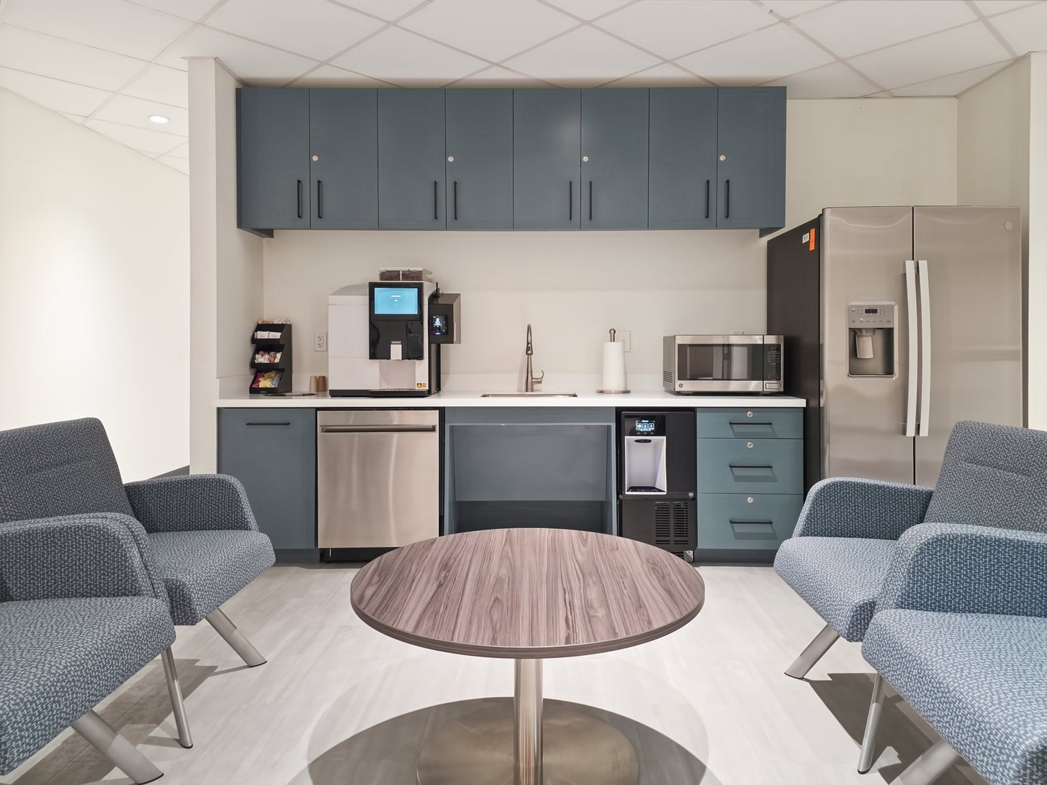 220m² bureau, photo 9 sur 9