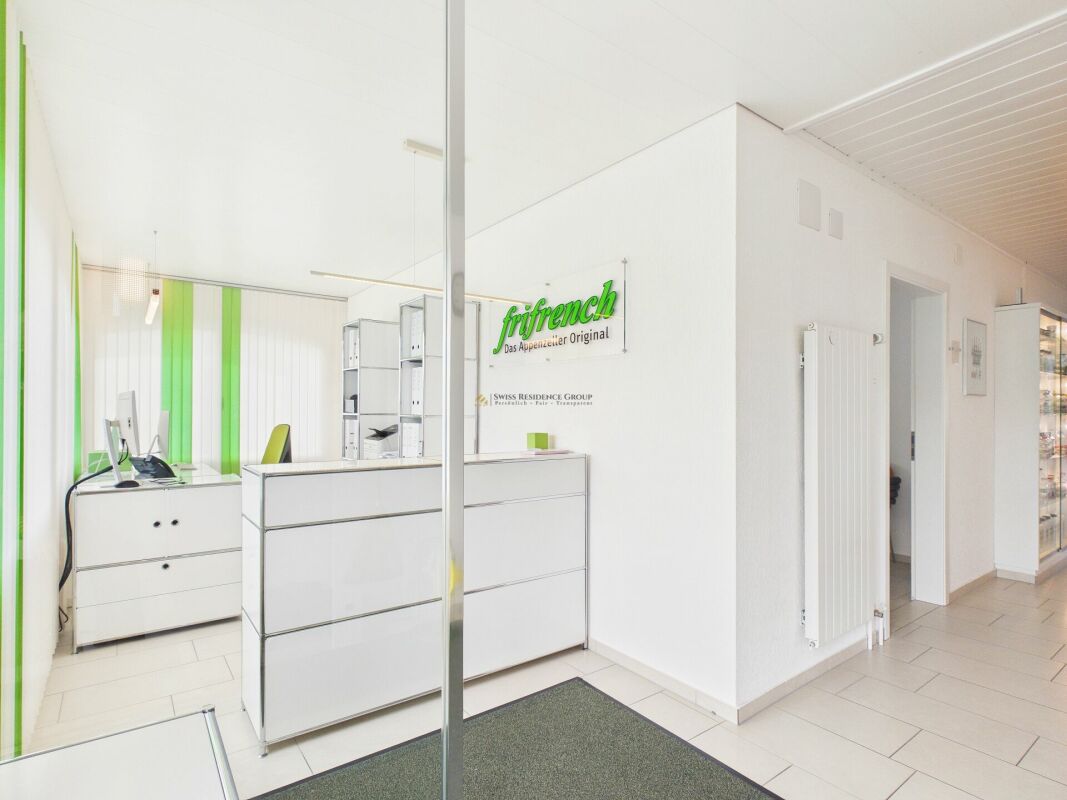 1580m² commercial, Foto 1 von 10