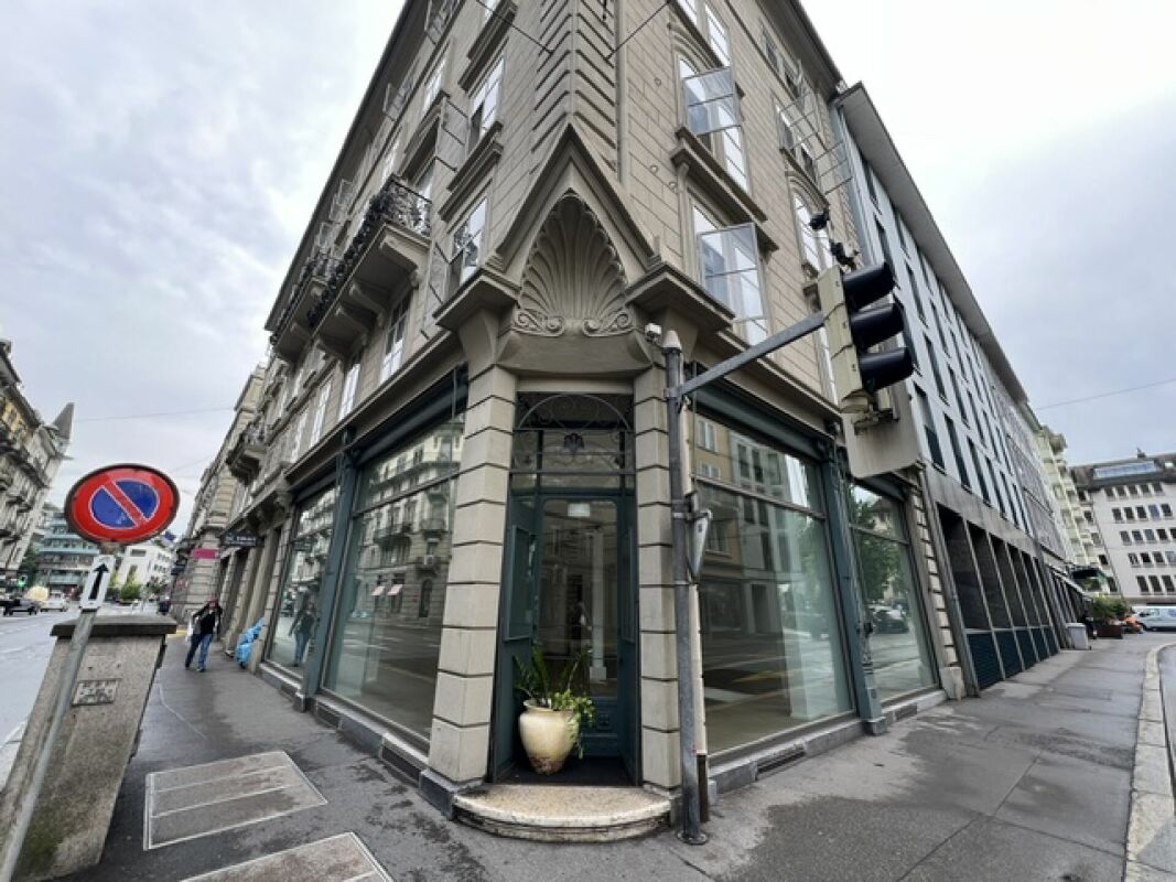 83m² commercial