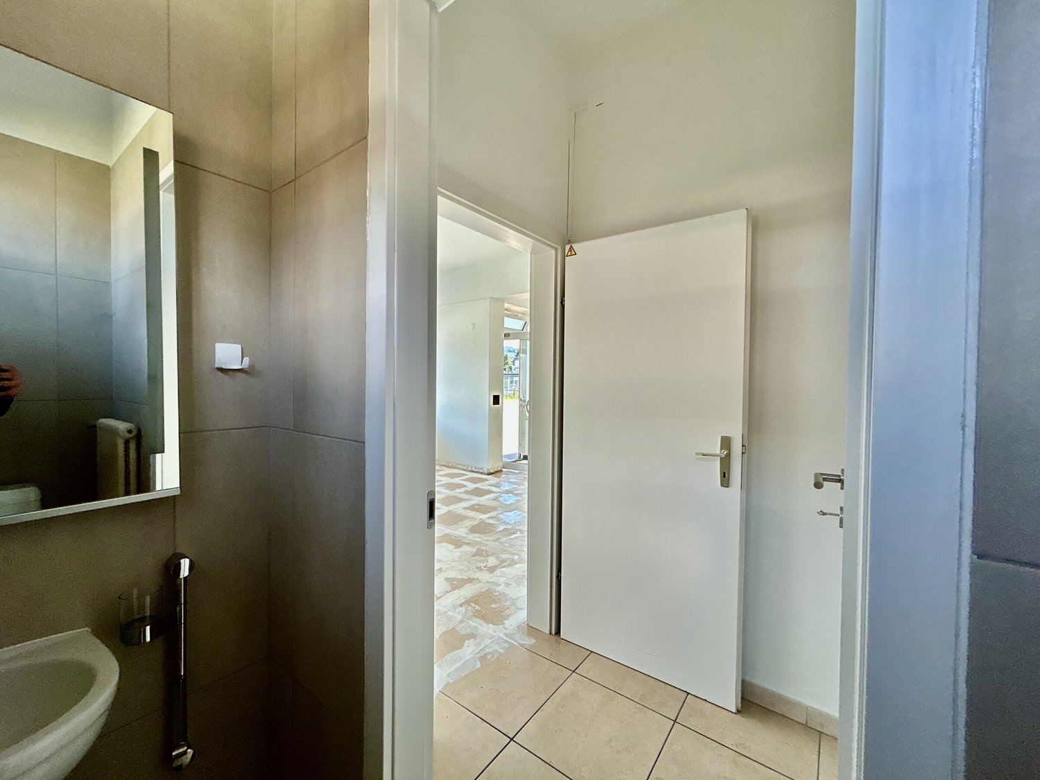 78m² Wohn- / Geschäftsgebäude