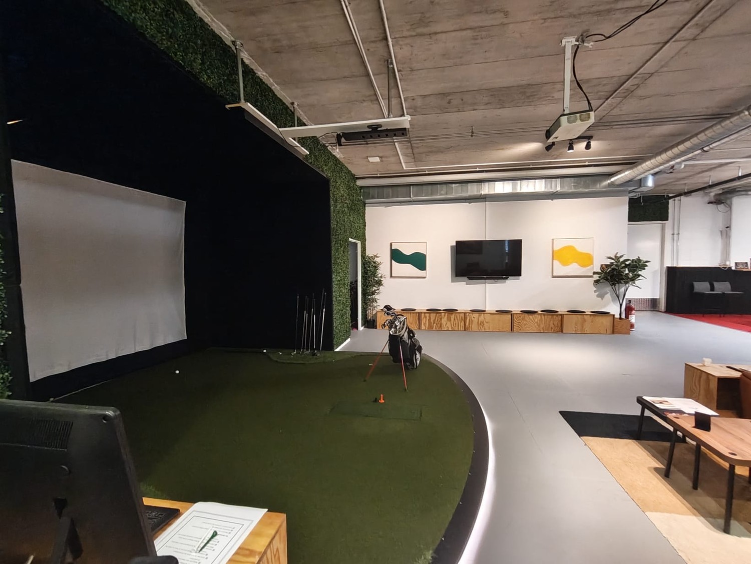 Office, photo 6 of 10