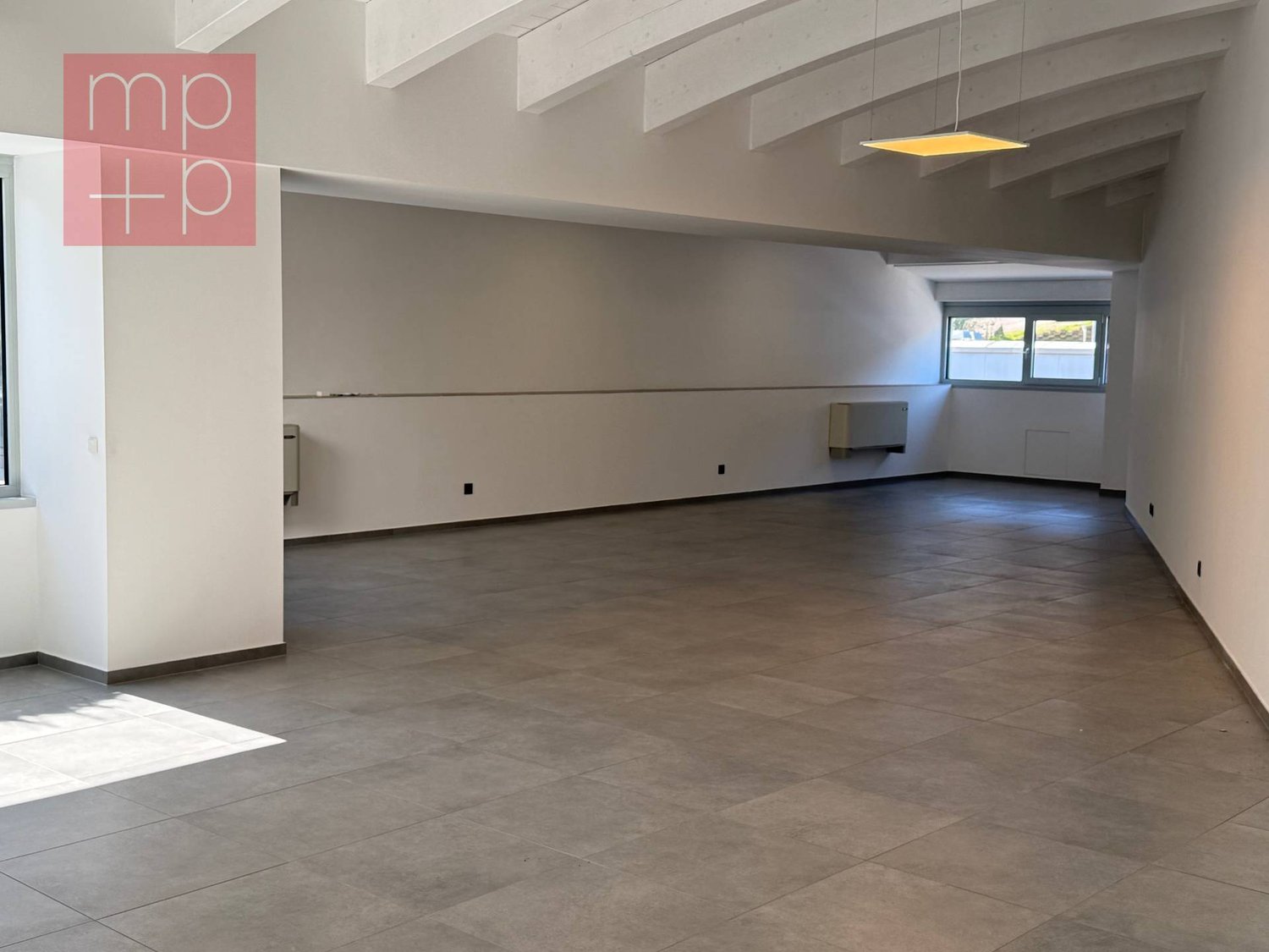 96m² Büro