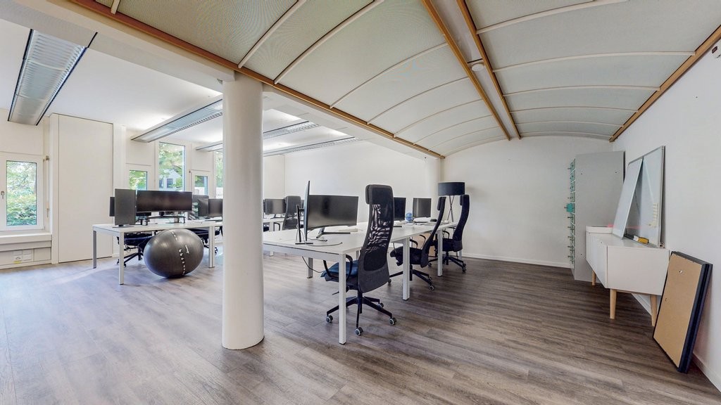 178m² office
