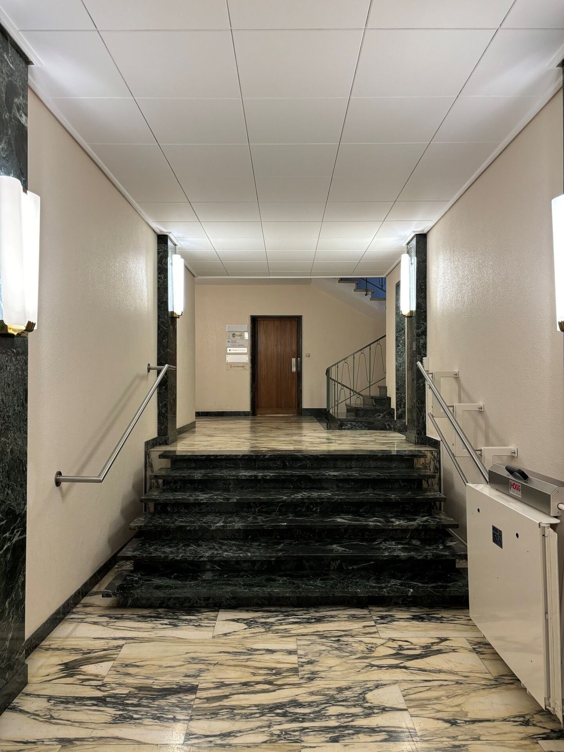 238m² Büro, Foto 8 von 9