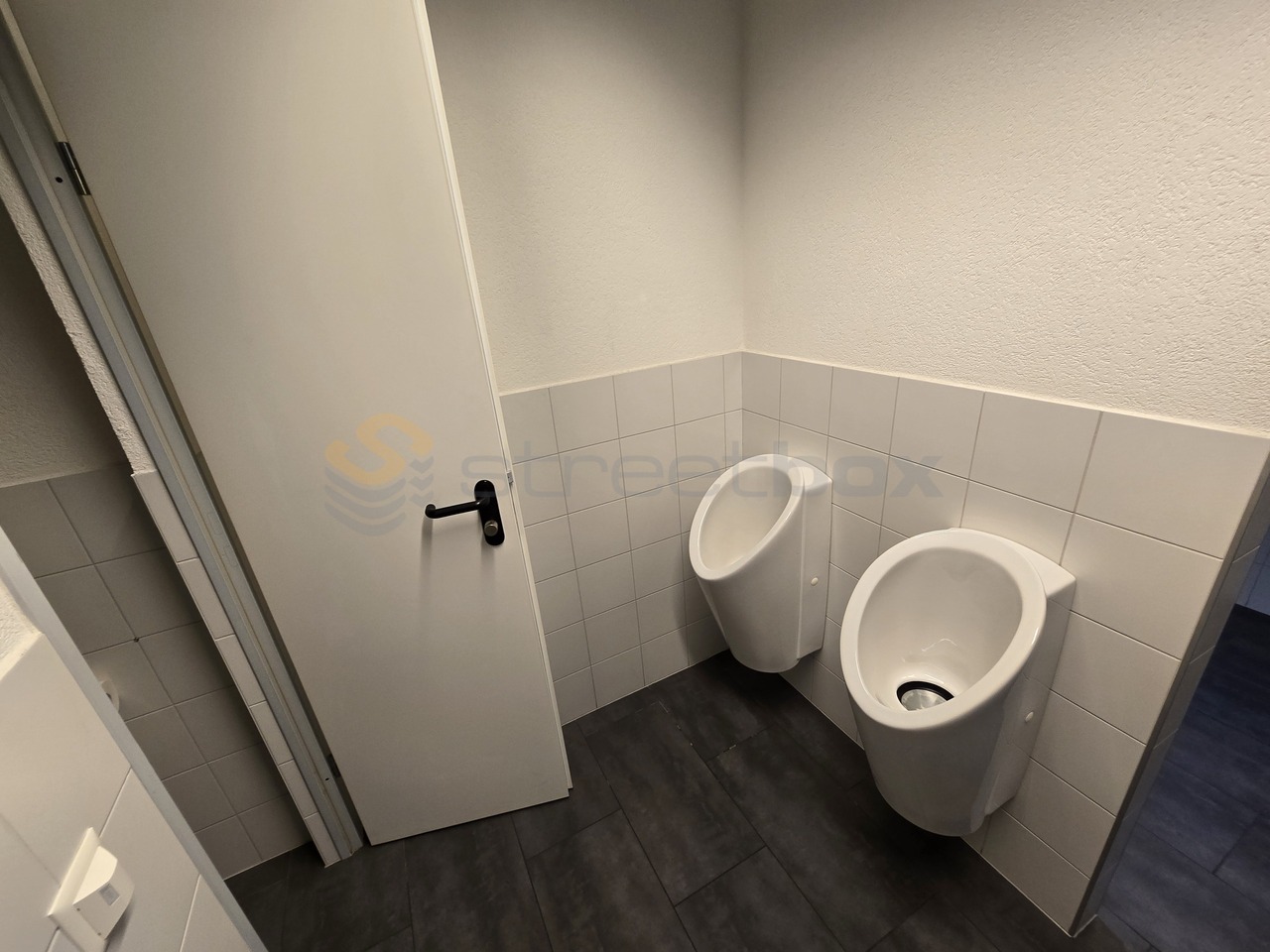 180m² Büro