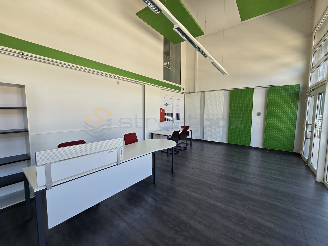 180m² Büro