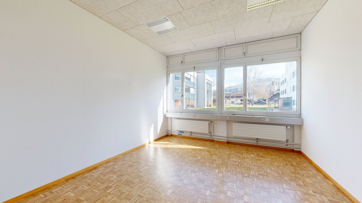 14m² office